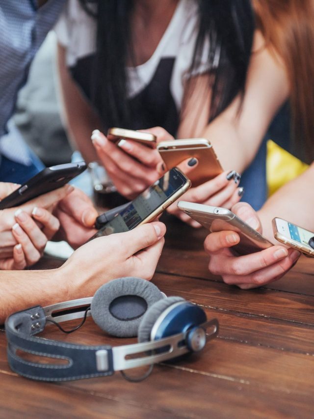 Elements-used-to-make-smartphones-and-devices-are-becoming-scarce