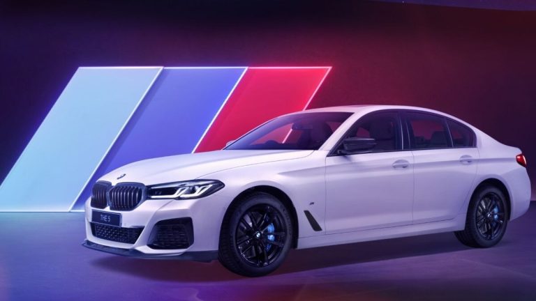 BMW Launches Sedan Car