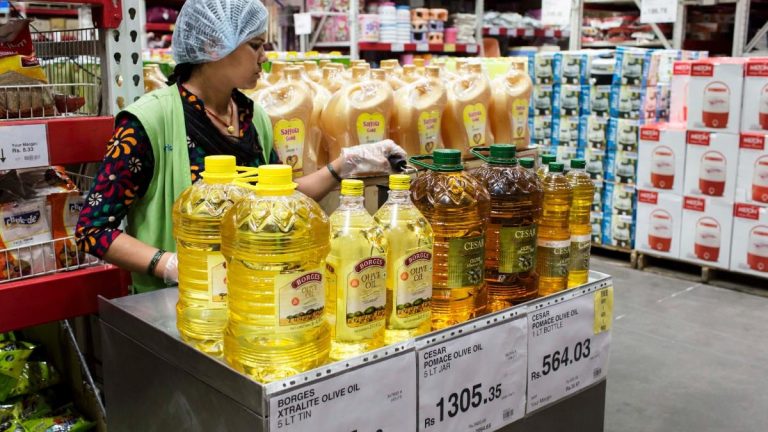 Edible Oil Adani Wilmar and Ruchi Soya continue to be arbitrary