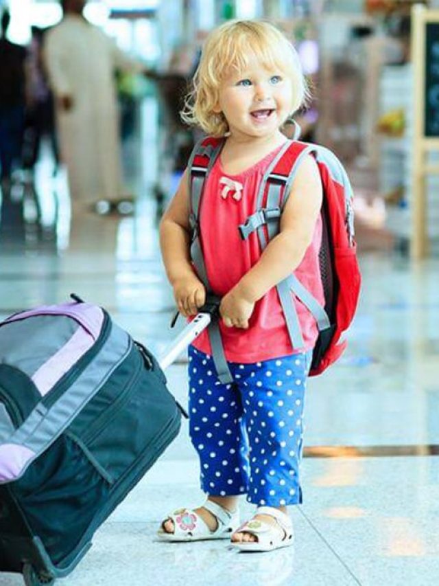 cropped-Air-Travel-with-your-Toddlers-and-Young-Kids.jpg
