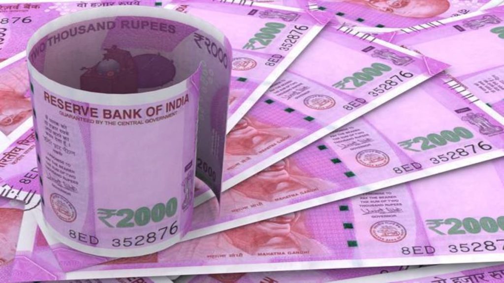 You will get lakhs of rupees after selling 'these' old notes know how