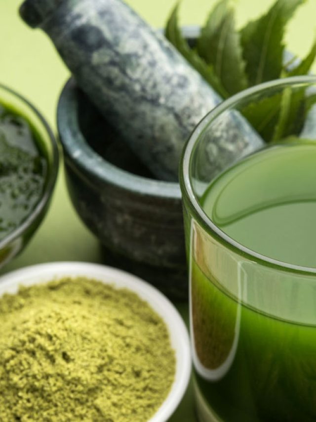 giloy-neem-tulsi-juice-benefits-in-hind-inside1 (1)