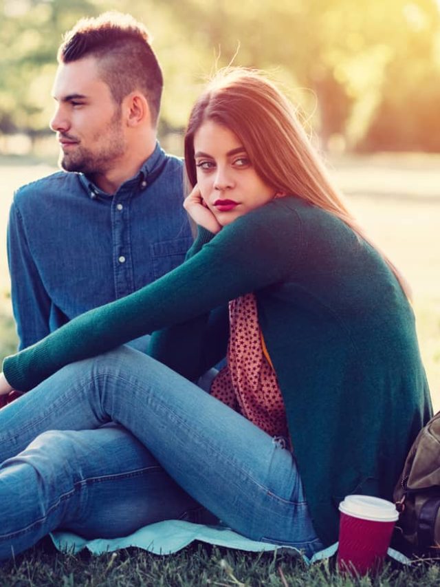 Unhappy-couple-in-the-city-park-667499444_Compressed