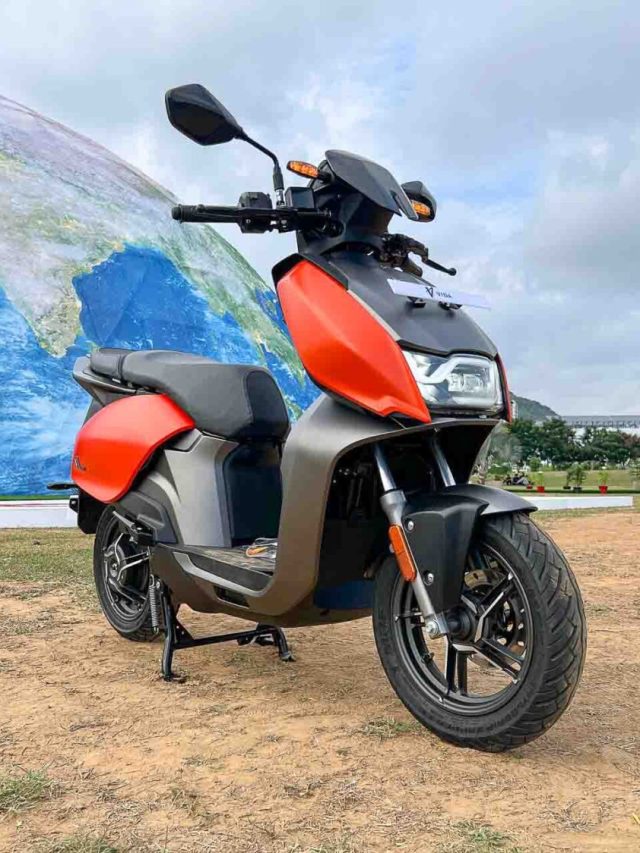 hero-vida-v1-pro-vs-plus-specs-review-3-900x1125 (1)