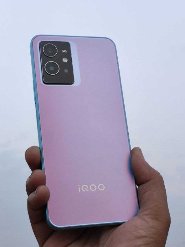 iQOO-Z6-5G-Review-Design-Display-5