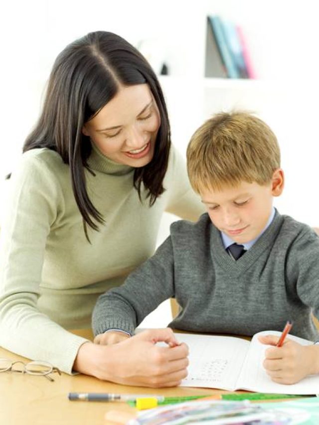 mom-and-kid-studying