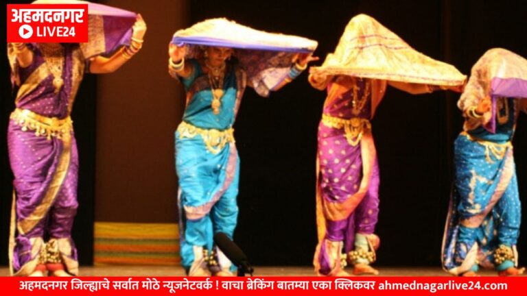 Tamasha artists